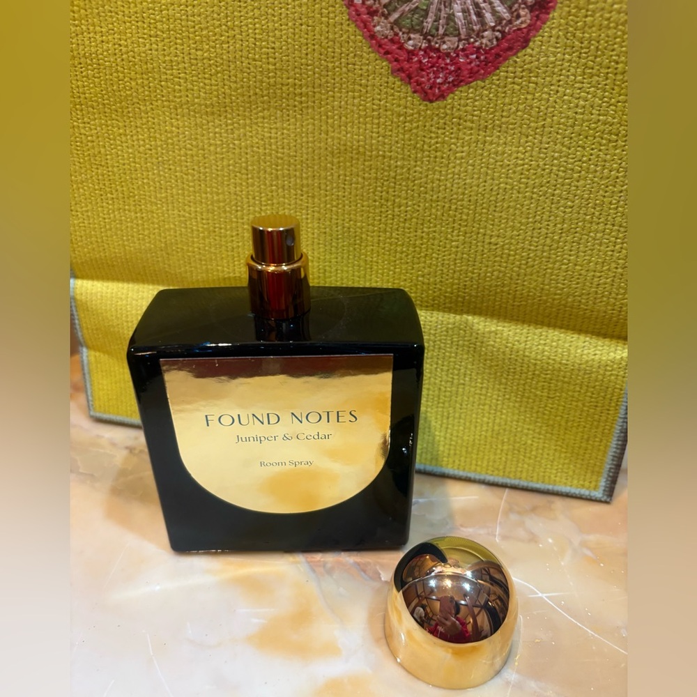 Found Notes 🆕 Juniper & Cedar Room Spray